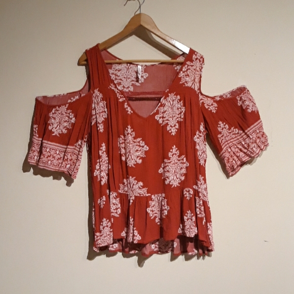 ❤ Xhilaration floral print top - Picture 1 of 6